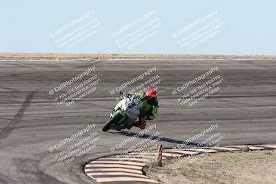 media/Jan-15-2026-Racers Edge (Thu) [[dfebeb70ab]]/3-B Group/Session 2 (Bowl Exit)/